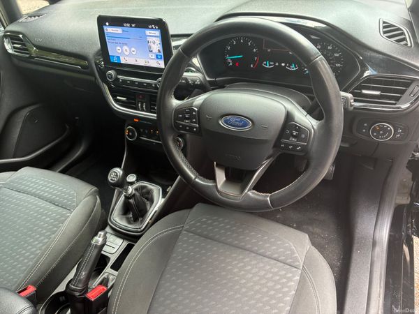 Ford Fiesta 2018 386367285