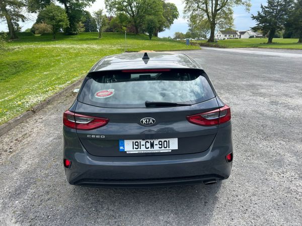 Kia Ceed 2019 , full service history 386372541