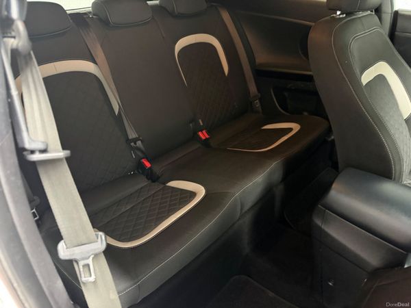Kia Ceed 2016 386379551