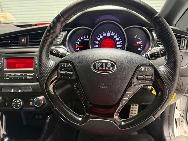 Kia Ceed 2016 386379519