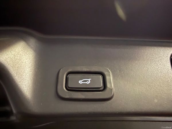 211 Range Rover Evoque * High Spec-Low Klms * 386385727