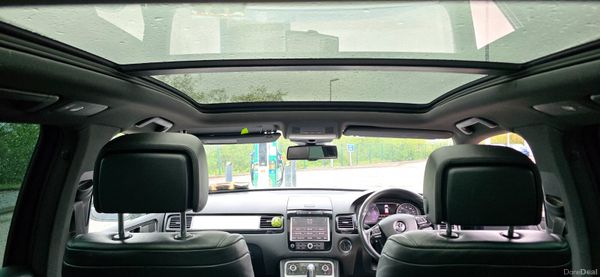 Volkswagen Touareg 2013 R-line Top Spec 386385951