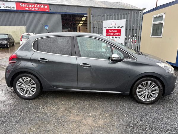 2017 Peugeot 208 386332135