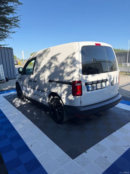 Volkswagen Caddy 2018 386334613