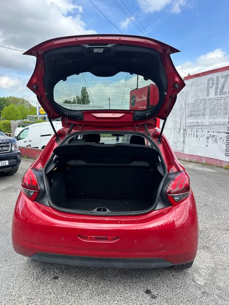 Peugeot 208 1.2 Petrol Auto NCT TAX LOW KMS 386449277