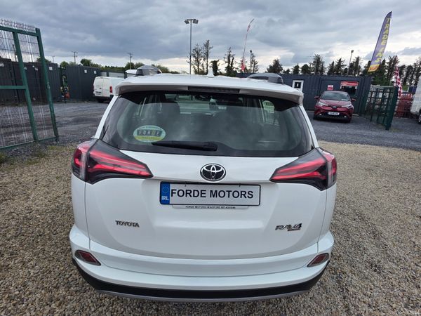 Toyota RAV4 2018 386467719