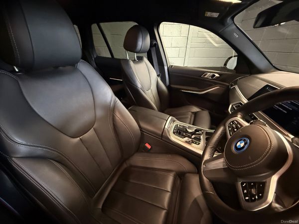 231 BMW X5 45E M-Sport 386491921