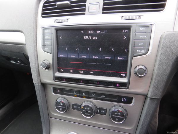 152 VW GOLF 5DR  PETROL AUTO IN CLASSIC RED 386499771