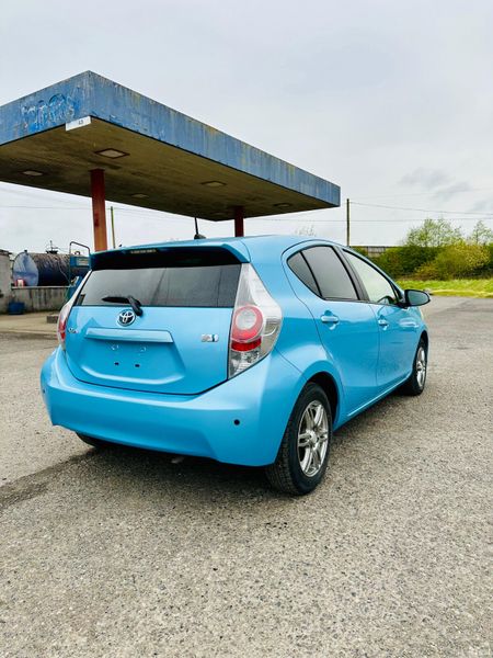 TOYOYA AQUA 2012 1.5L PETROL HYBRID 386412599