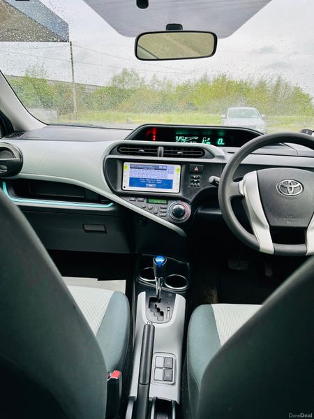 TOYOYA AQUA 2012 1.5L PETROL HYBRID 386412613
