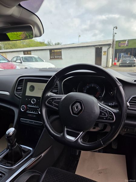 Stunning Low MLS Renault Megane Estate 386438545