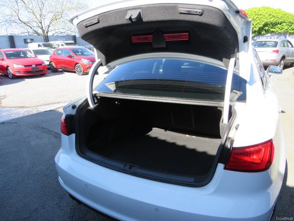16 AUDI A3 4DR SALOON AUTOMATIC SPORTS IN WHITE 386501797