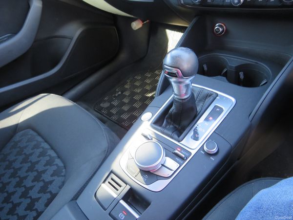 16 AUDI A3 4DR SALOON AUTOMATIC SPORTS IN WHITE 386501857