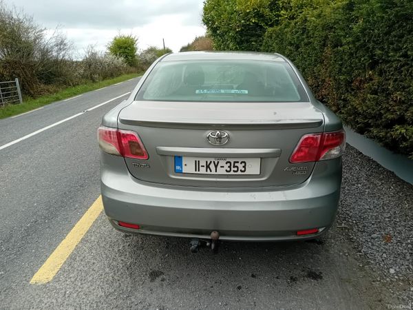 Toyota Avensis 2011 386527961