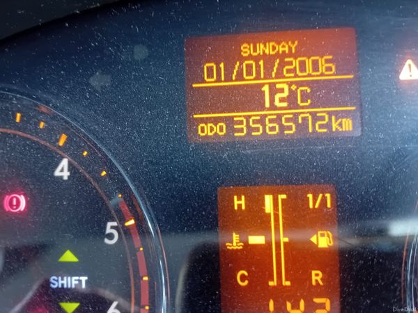 Toyota Avensis 2011 386527963