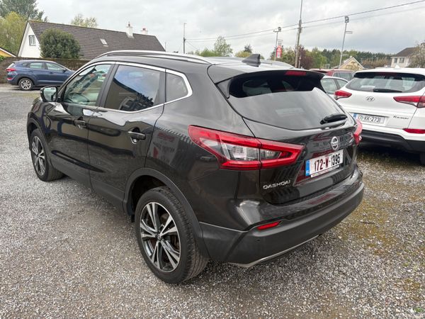 2017 172 Nissan Qashqai 1.5 premium 386529581