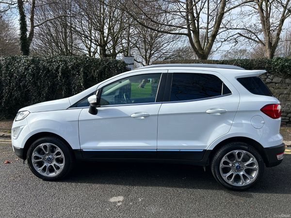 2019 FORD ECOSPORT TITANIUM ONLY 15,000 MILES 386675661