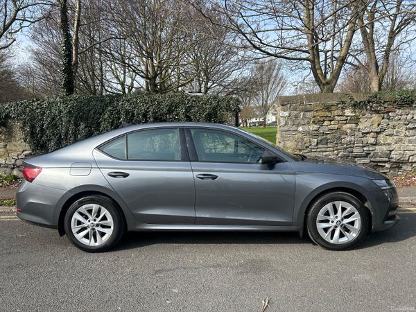 2022 SKODA OCTAIVA STYLE PARKING CAMERA 386607383