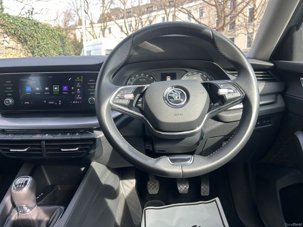 2022 SKODA OCTAIVA STYLE PARKING CAMERA 386607395