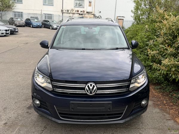 VW Tiguan Pan Roof Low KM FSh 386784503