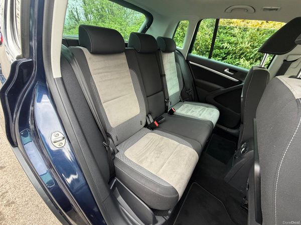 VW Tiguan Pan Roof Low KM FSh 386784535