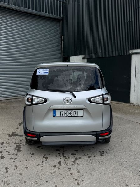 Toyota Sienta 2017 Automatic Low mileage 386796151