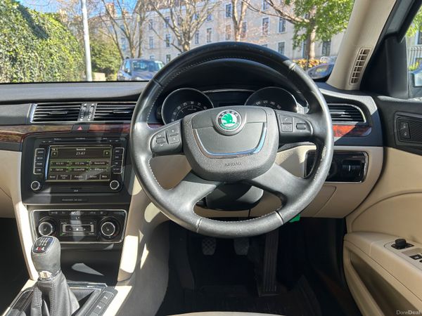 2014 SKODA SUPERB 4x4 ELEGANCE LEATHER INTERIOR 386797905