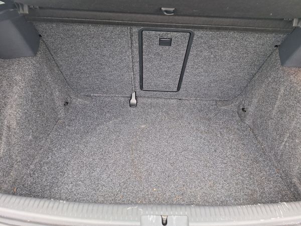 VW Golf 1.2L Petrol Automatic 386799367