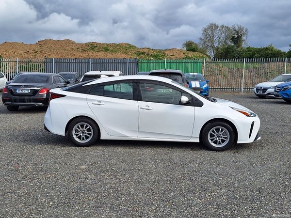 Toyota Prius 1.8L Hybrid Automatic 386799461