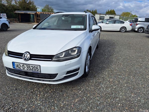 Volkswagen Golf 2014 386799615