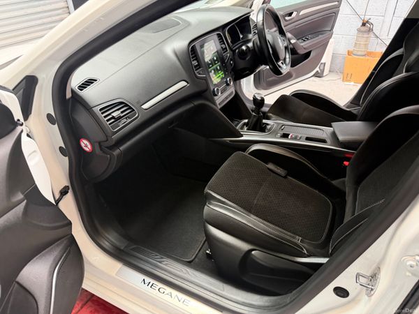 2017 RENAULT MEGANE ESTATE     ONLY 89k KLMS ! 386701597