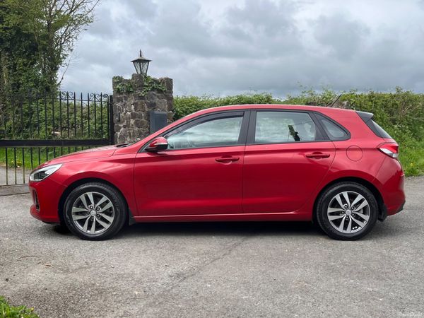 Hyundai i30 1.4 Petrol Deluxe 386723841