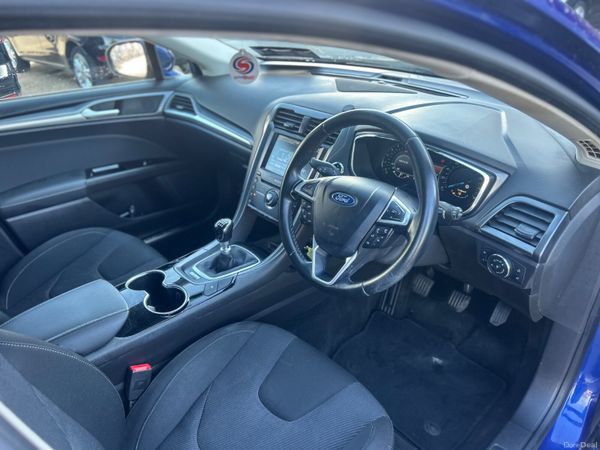 Ford Mondeo 2015 386724103