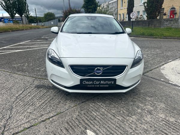 VOLVO V40 2015 AUTO HIGH SPEC T4 386728917