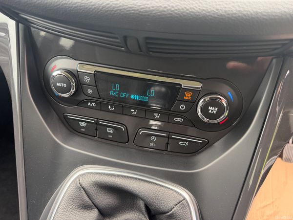 Ford Kuga 2.0 TITANIUM only 92 kms 386730319