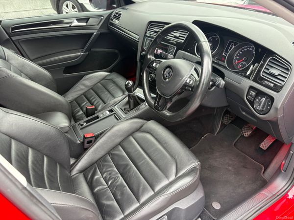 2017 Volkswagen Golf 1.6TDI Highline 386735715