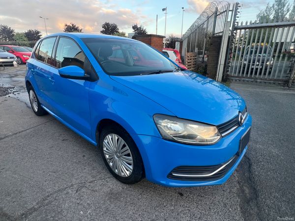 2015 Volkswagen Polo, 2 of 13