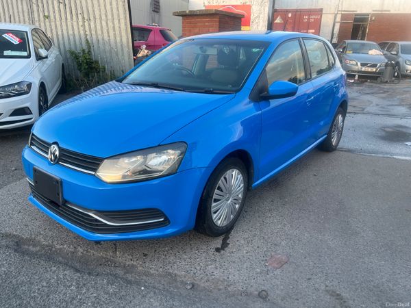 Volkswagen Polo Hatchback, Petrol, 2015, Blue