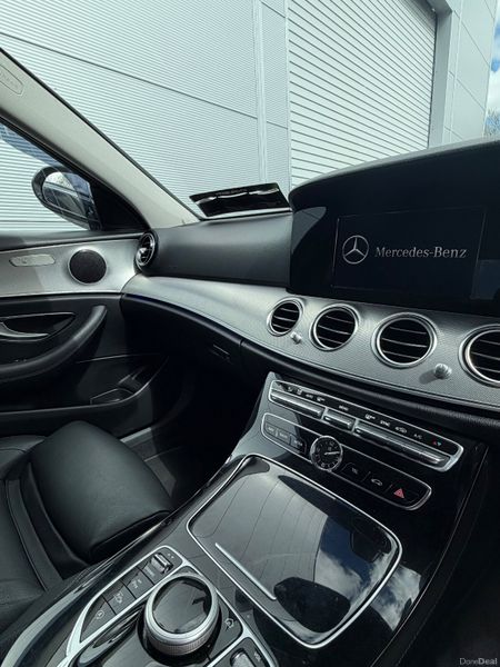 Mercedes-Benz E220d AMG line 386892105