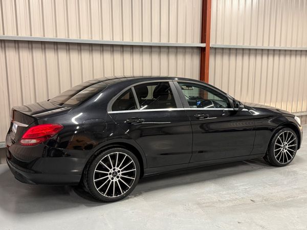 2017 Mercedes-Benz C220D 386893439