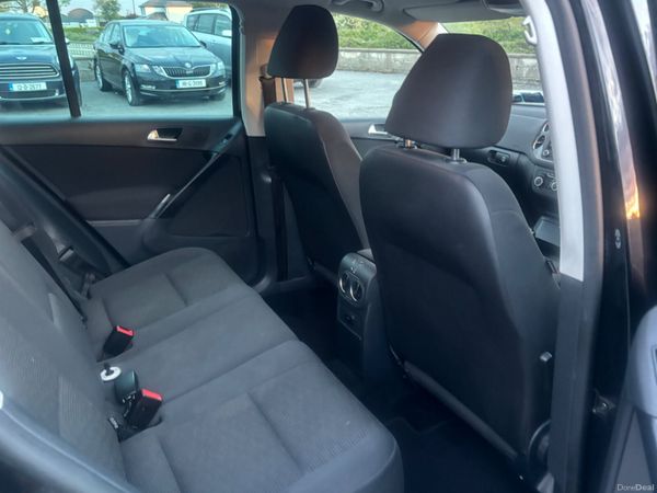 2014 Volkswagen Tiguan 2.0L TDI  LOW KMS 386897709