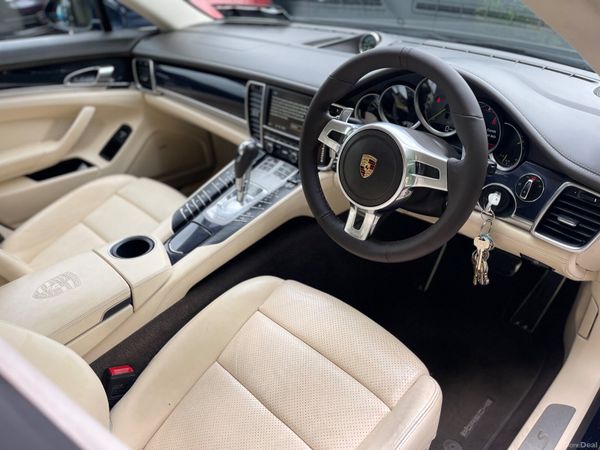 152 Porsche Panamera S -Hybrid – High Spec 386805397