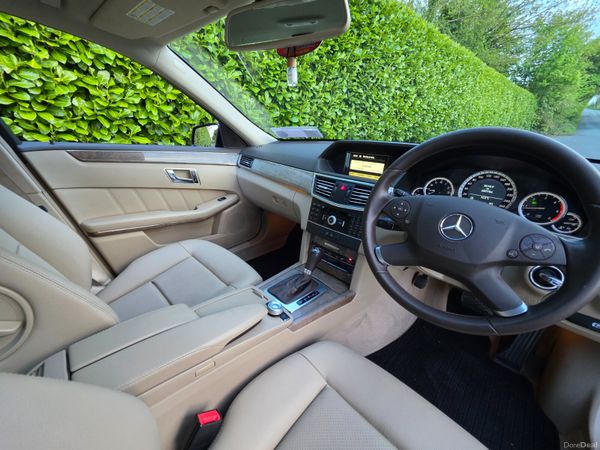 Mercedes-Benz E-Class 2011 Elegance Auto 386806437