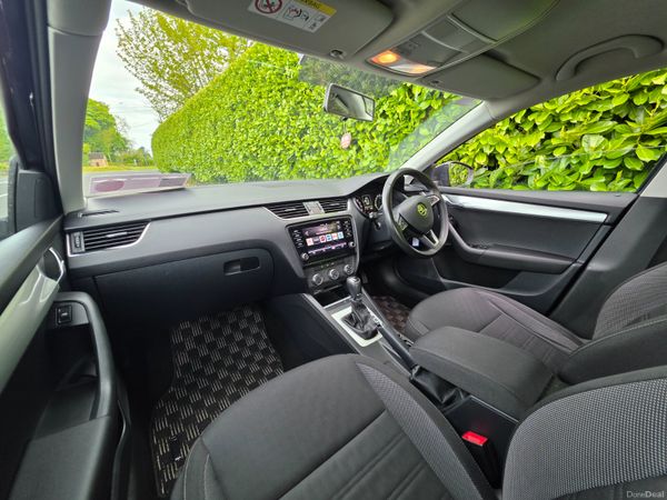 2018 Skoda Octavia AMBITION 1.6 TDI DSG 386810317