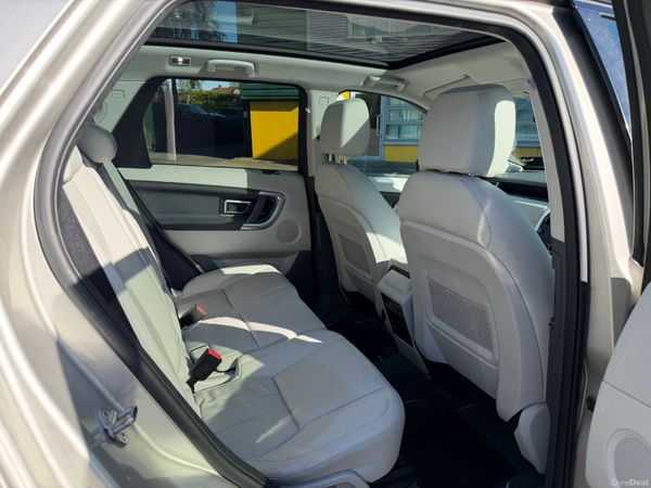 Land Rover Discovery Sport 2.0 TD4 7 seater Auto 386831441