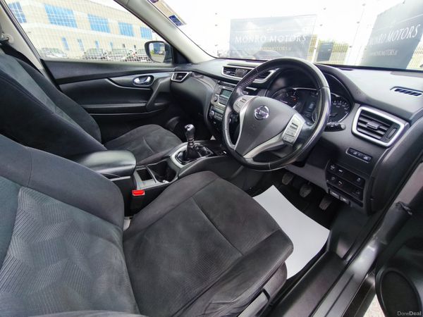Nissan X-Trail 2017 1.6d SV 7 Seats Design Pack 386831849