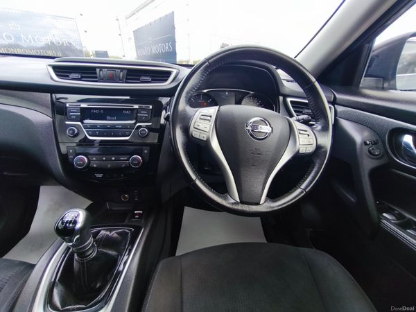 Nissan X-Trail 2017 1.6d SV 7 Seats Design Pack 386831871