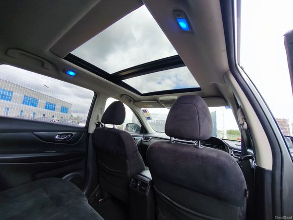 Nissan X-Trail 2017 1.6d SV 7 Seats Design Pack 386831879