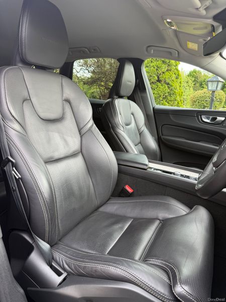 Stunning 191 Volvo XC60 AWD Inscription! 386984185