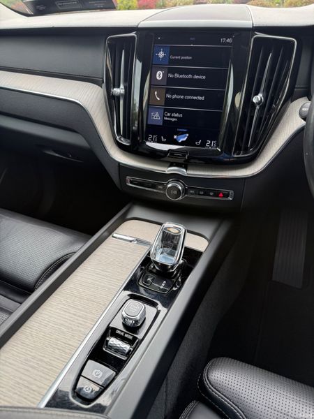 Stunning 191 Volvo XC60 AWD Inscription! 386984197